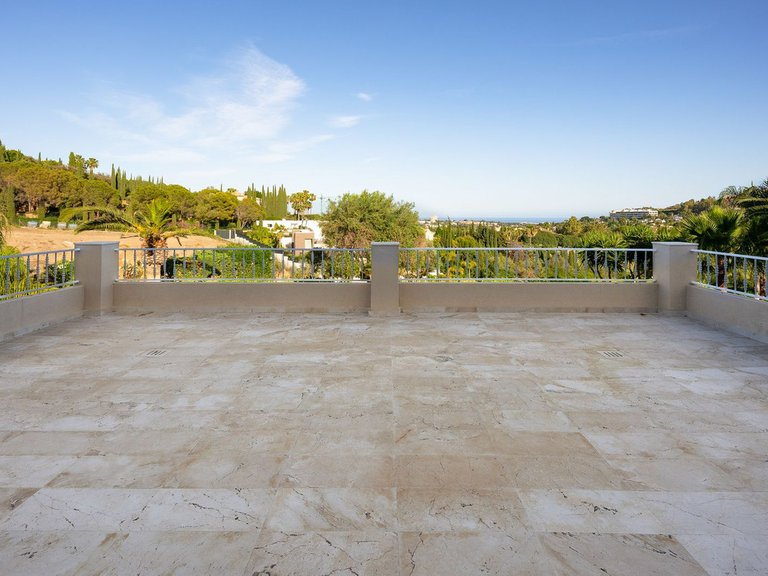 Villa for Sale in Marbella, Malaga 48