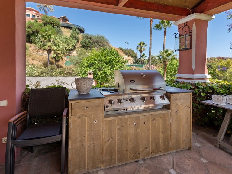 Villa for Sale in Benahavís, Malaga 15