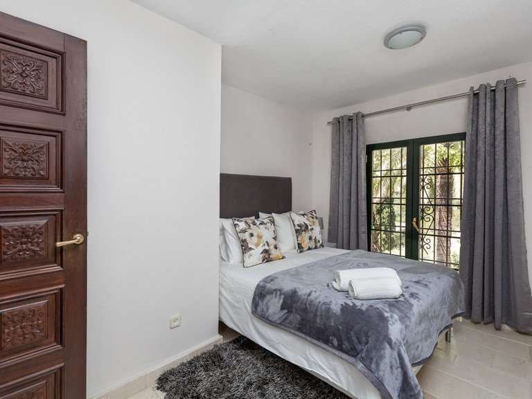 Villa for Sale in Benahavís, Malaga 18
