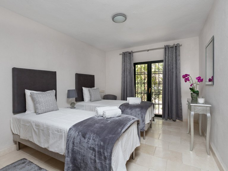 Villa for Sale in Benahavís, Malaga 19