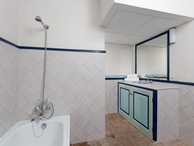 Villa for Sale in Benahavís, Malaga 20