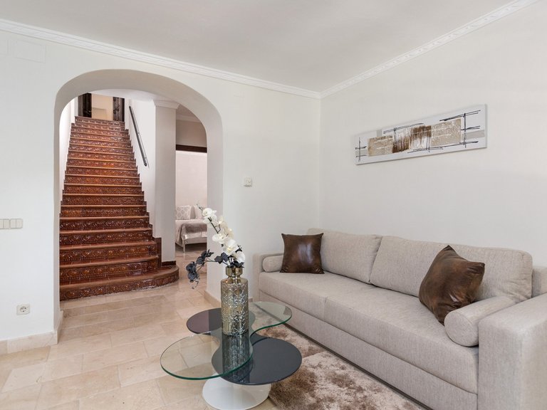 Villa for Sale in Benahavís, Malaga 36