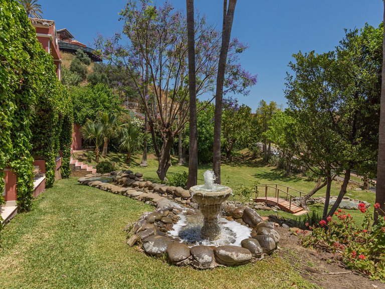 Villa for Sale in Benahavís, Malaga 43