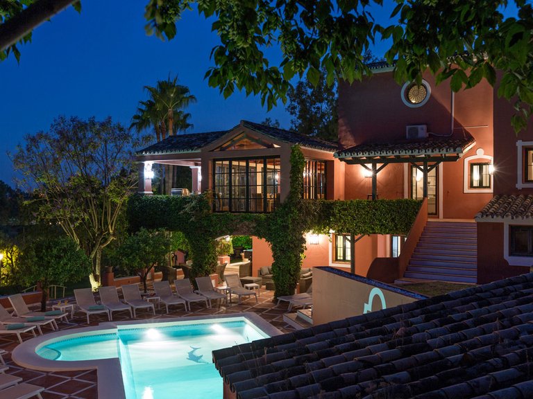Villa for Sale in Benahavís, Malaga 47