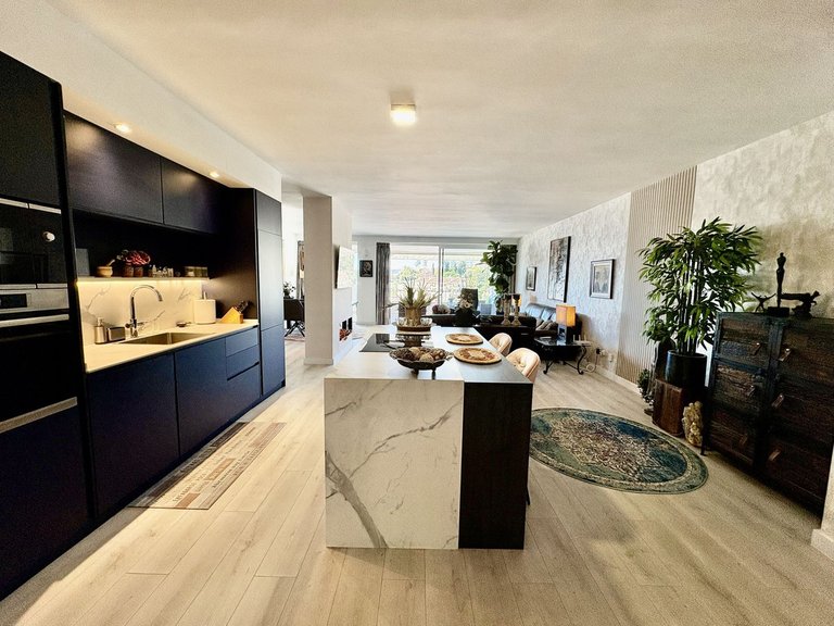 Apartment for Sale in La Quinta, Malaga 4