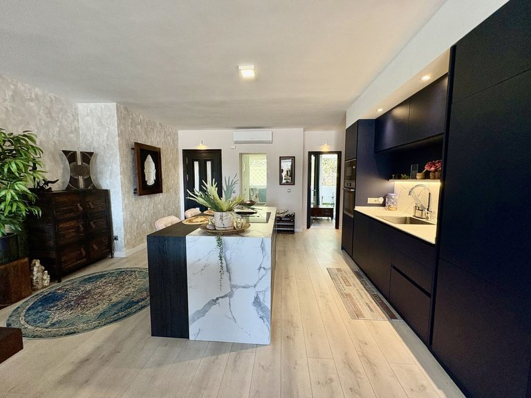 Apartment for Sale in La Quinta, Malaga 8