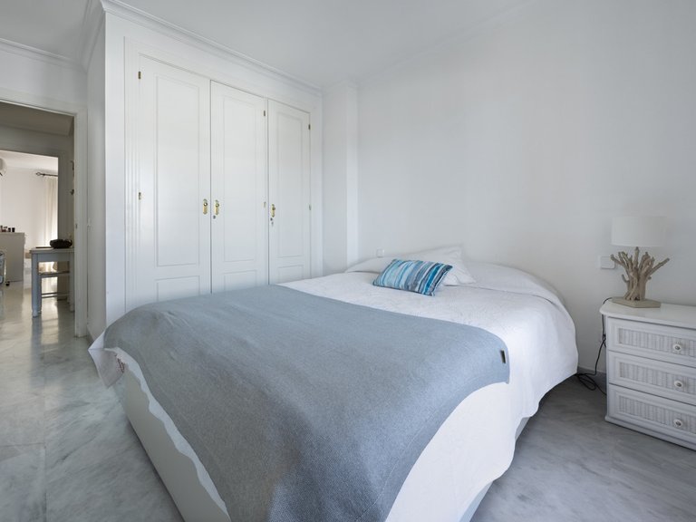 Apartment for Sale in Nueva Andalucía, Malaga 13