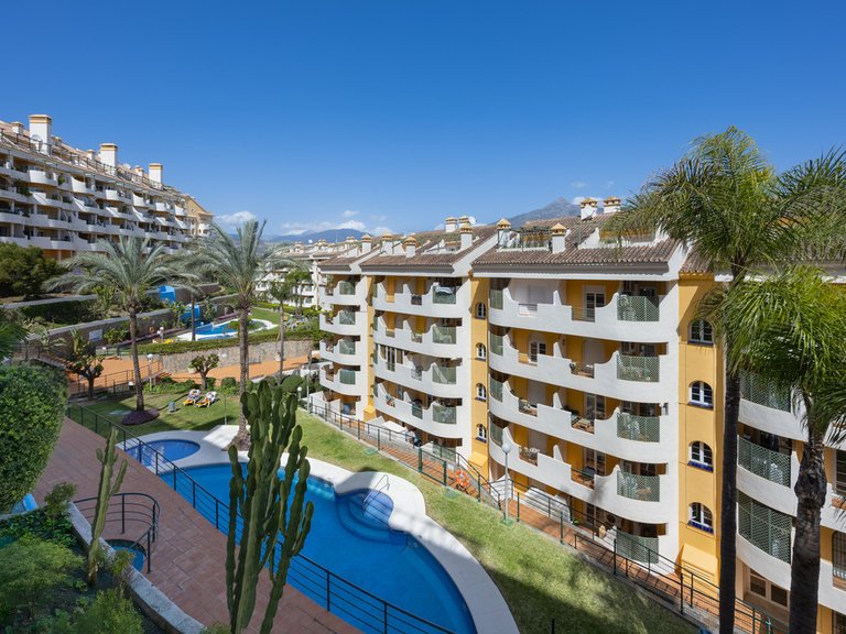 Apartment for Sale in Nueva Andalucía, Malaga 2