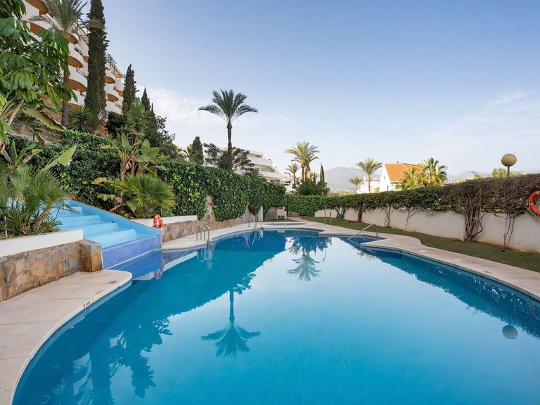 Apartment for Sale in Nueva Andalucía, Malaga 21