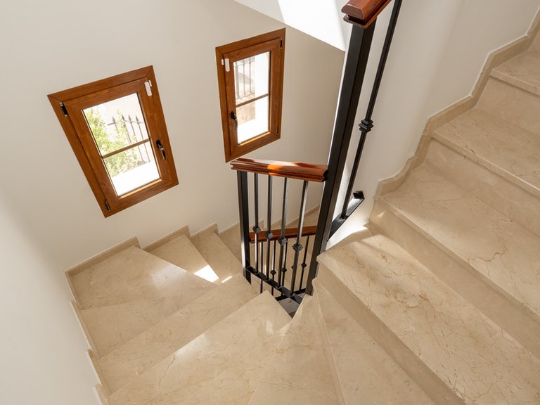 Villa for Sale in Estepona, Malaga 13