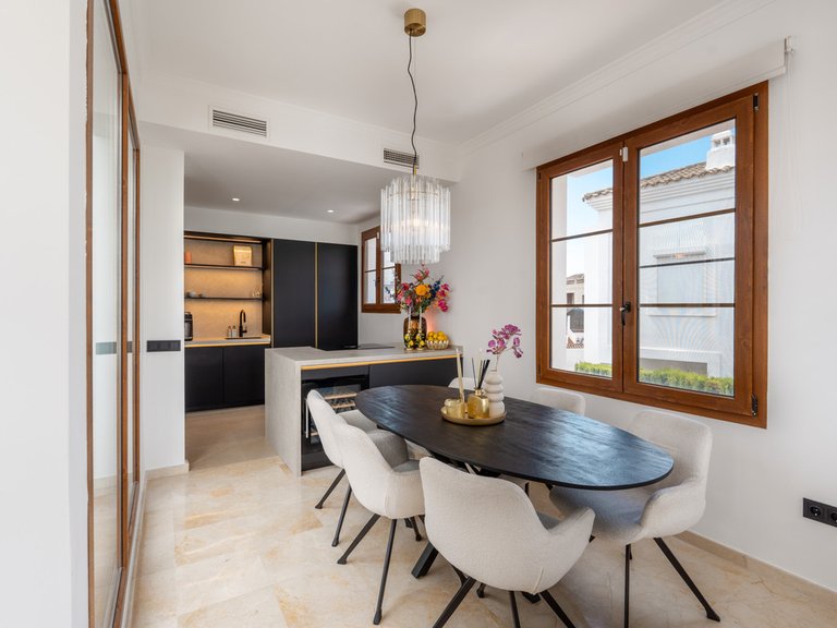 Villa for Sale in Estepona, Malaga 7