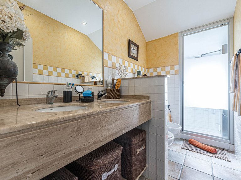 Apartment for Sale in Los Pacos, Malaga 27