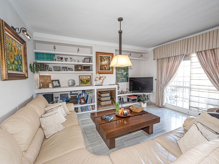 Apartment for Sale in Los Pacos, Malaga 3