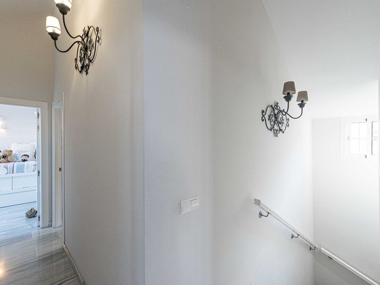 Apartment for Sale in Los Pacos, Malaga 35