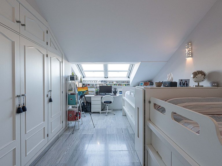 Apartment for Sale in Los Pacos, Malaga 37