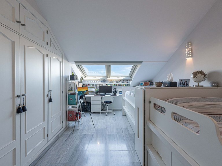 Apartment for Sale in Los Pacos, Malaga 38