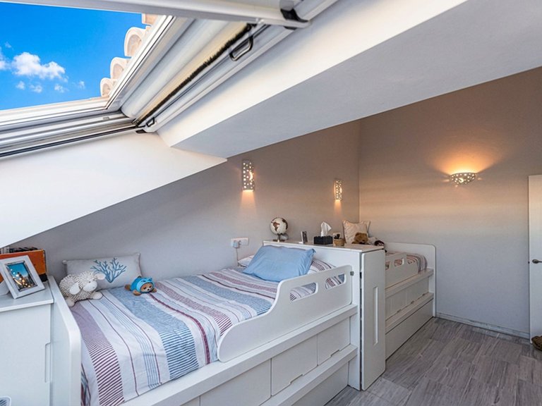 Apartment for Sale in Los Pacos, Malaga 39