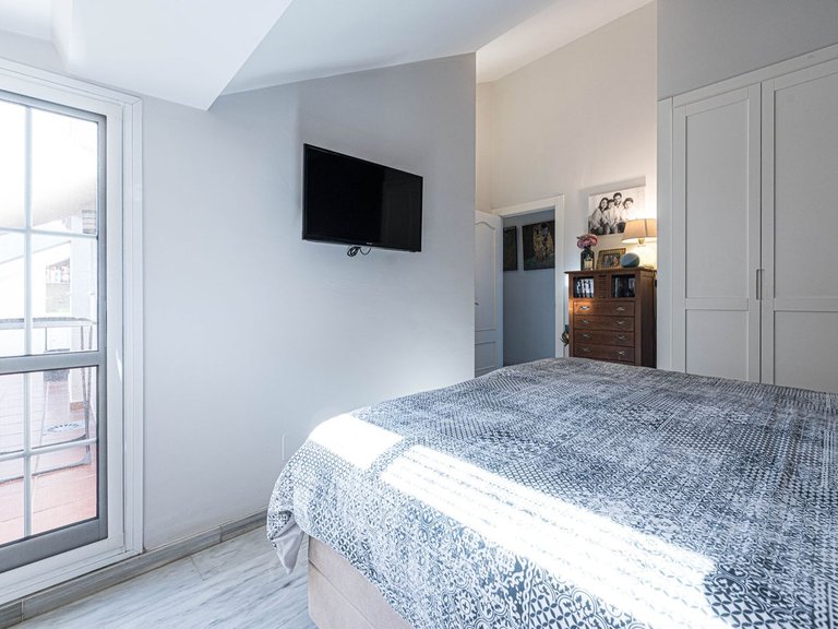 Apartment for Sale in Los Pacos, Malaga 41