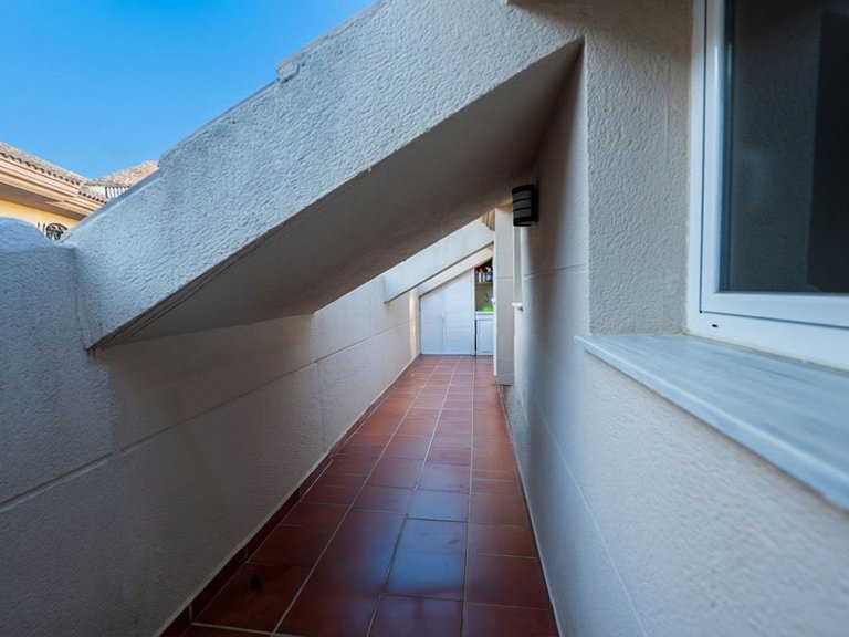 Apartment for Sale in Los Pacos, Malaga 50