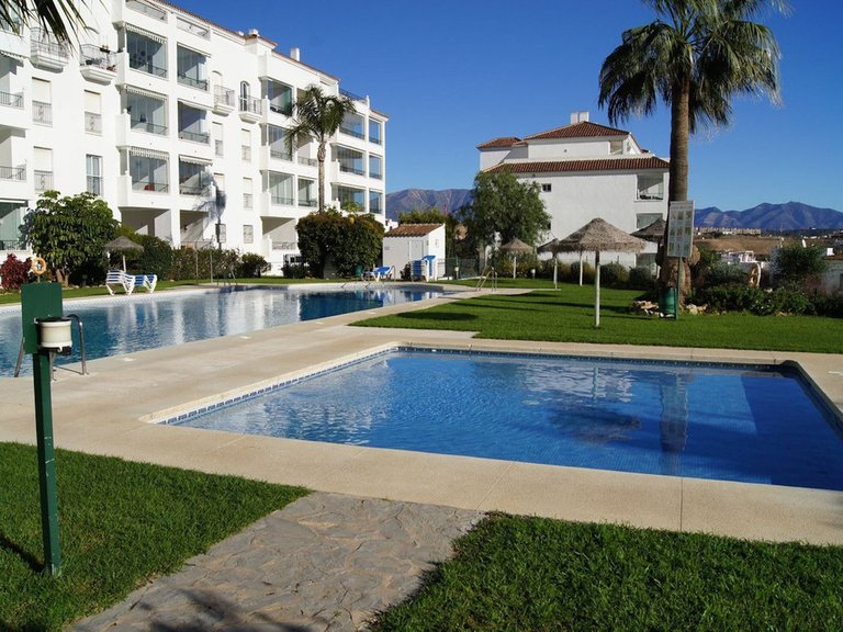 Villa for Sale in Miraflores, Malaga 1