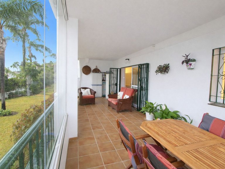 Villa for Sale in Miraflores, Malaga 10