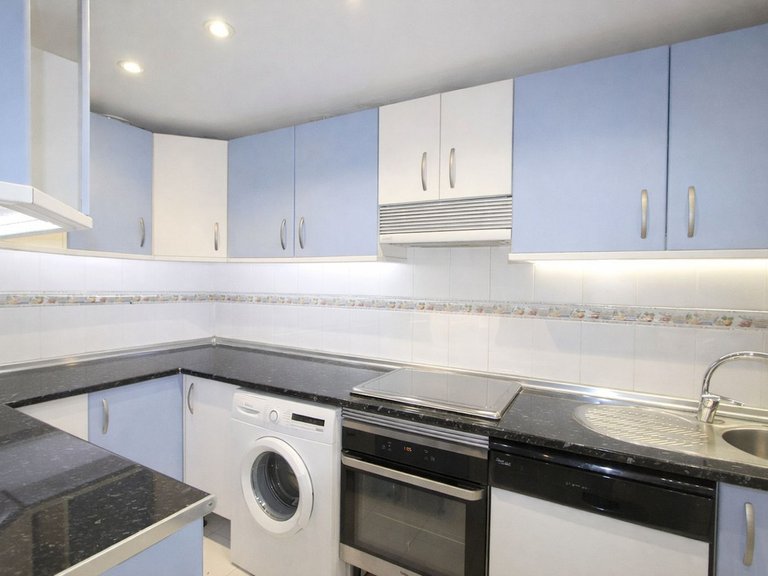 Villa for Sale in Miraflores, Malaga 12