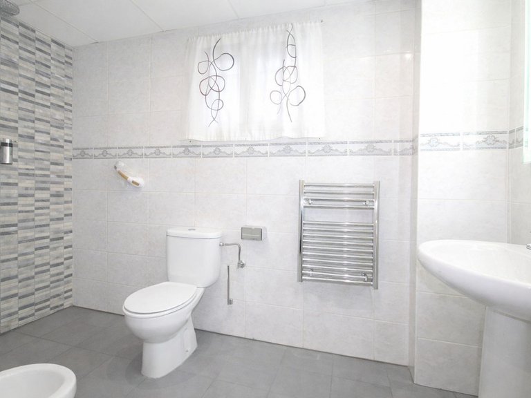 Villa for Sale in Miraflores, Malaga 18
