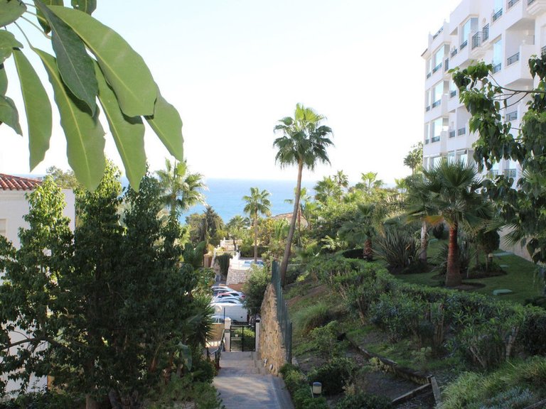 Villa for Sale in Miraflores, Malaga 27