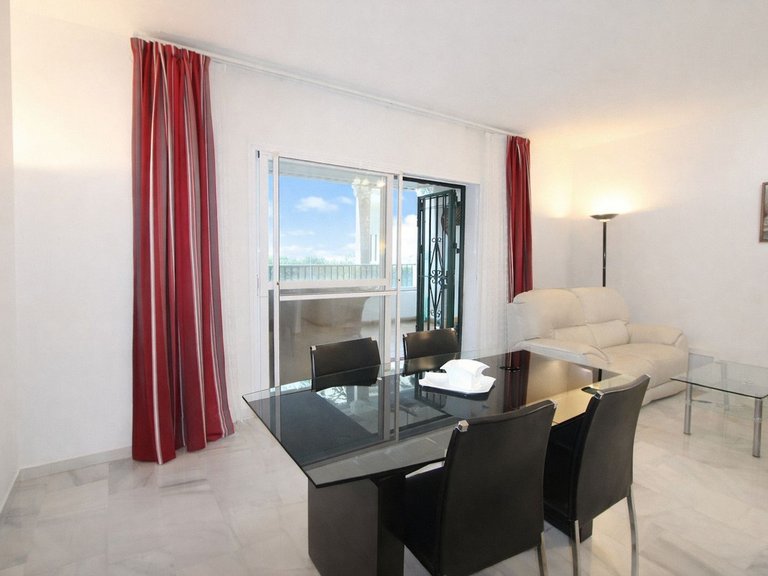 Villa for Sale in Miraflores, Malaga 9
