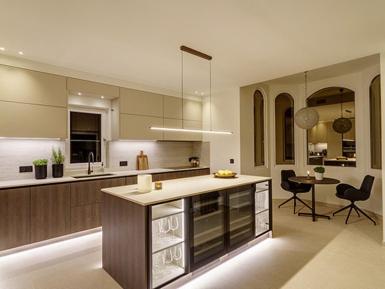 Villa for Sale in Nueva Andalucía, Malaga 9