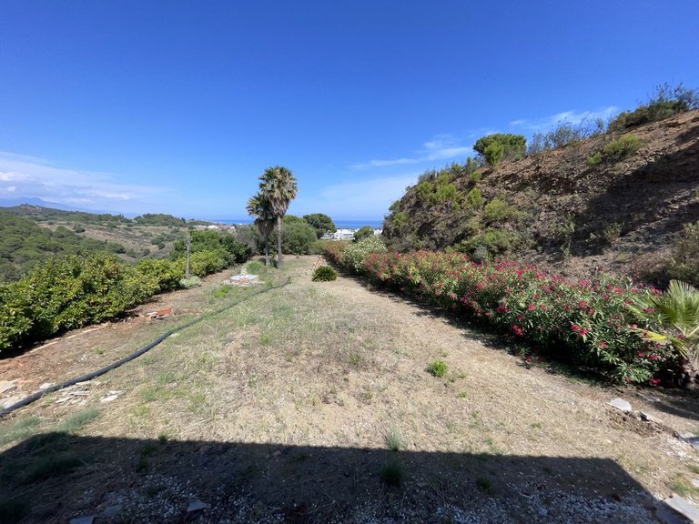 Villa for Sale in Estepona, Malaga 28