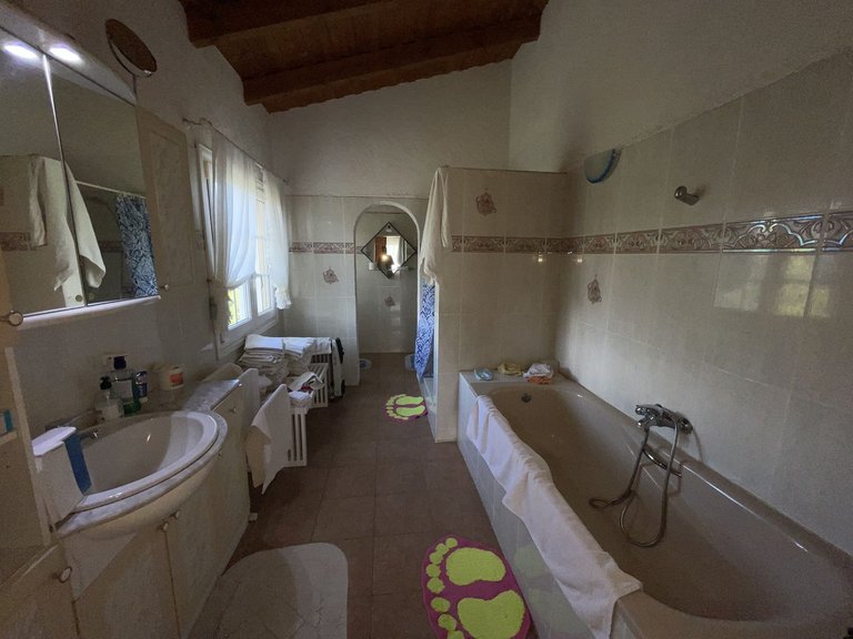 Villa for Sale in Estepona, Malaga 31
