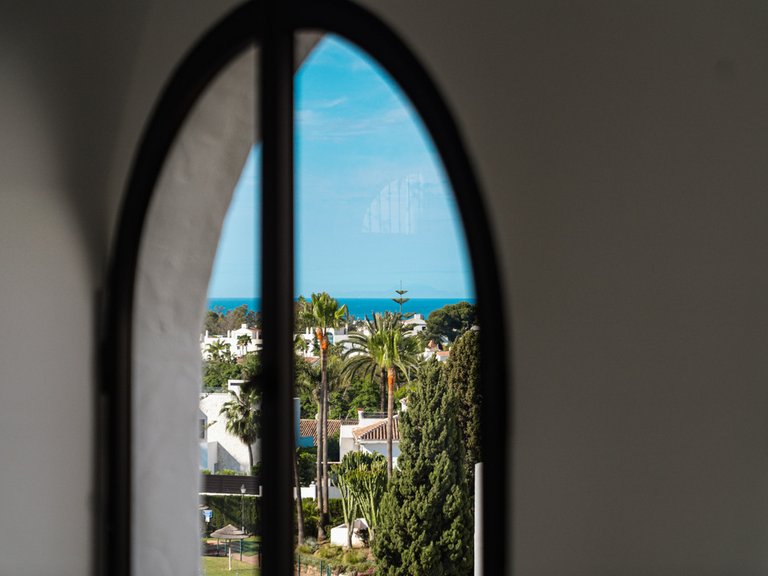 Apartment for Sale in Nueva Andalucía, Malaga 11