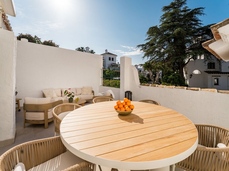 Apartment for Sale in Nueva Andalucía, Malaga 13