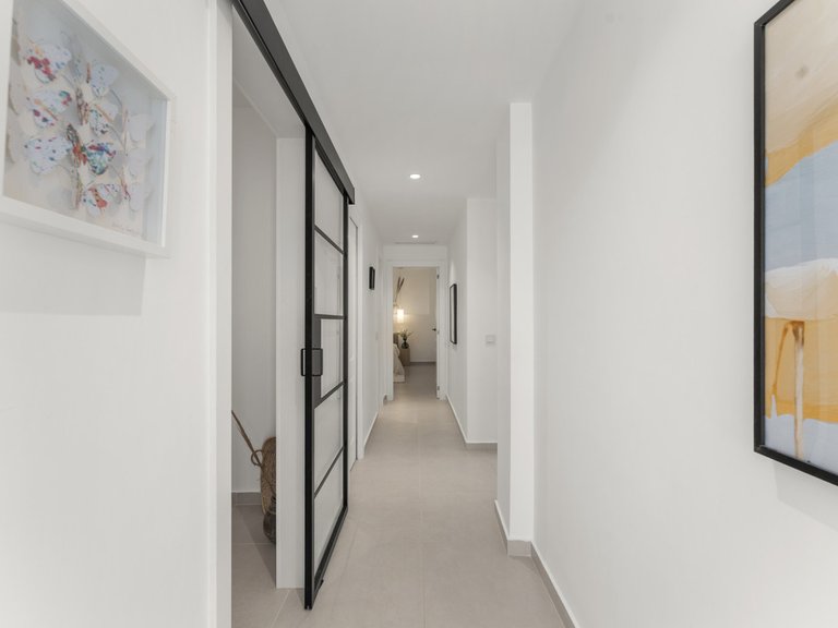 Apartment for Sale in Nueva Andalucía, Malaga 20