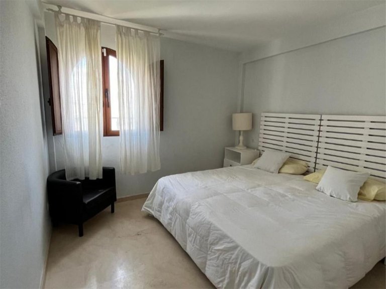 Villa for Sale in Calahonda, Malaga 9