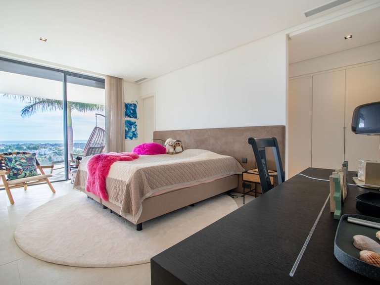 Villa for Sale in Benahavís, Malaga 64