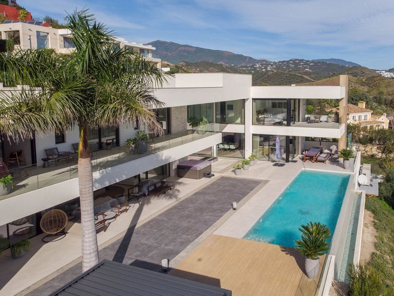 Villa for Sale in Benahavís, Malaga 66