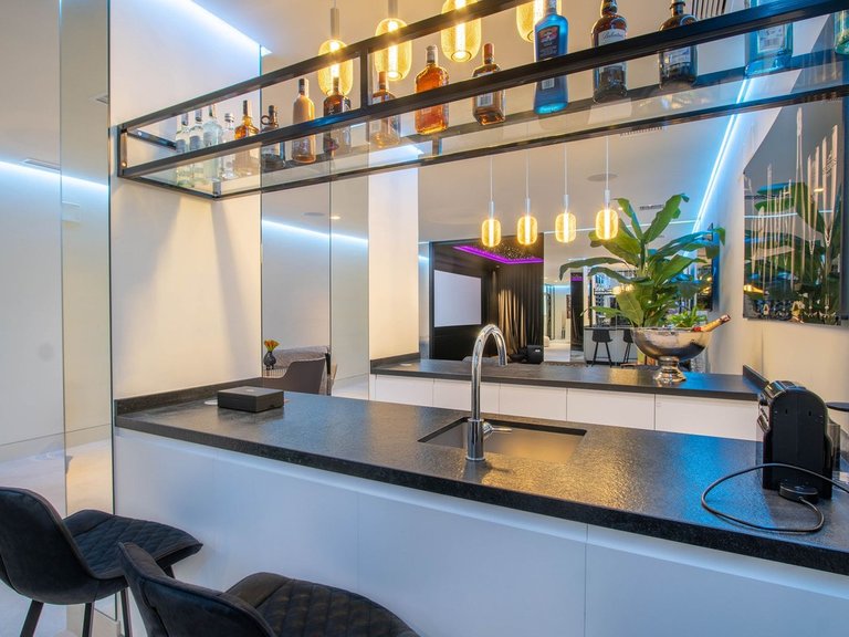 Villa for Sale in Benahavís, Malaga 86