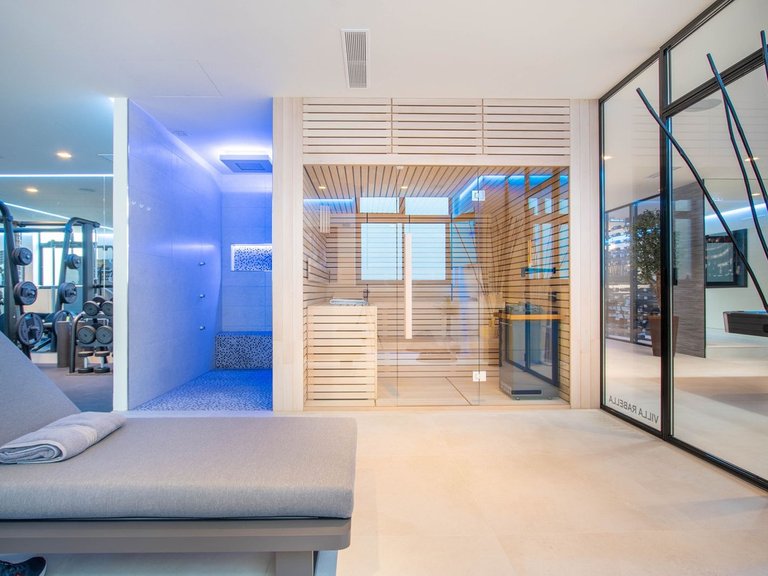 Villa for Sale in Benahavís, Malaga 98