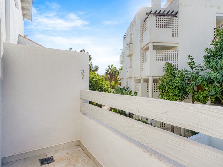 Villa for Sale in Estepona, Malaga 16