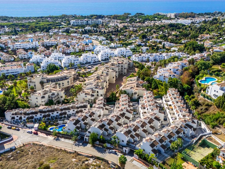 Villa for Sale in Estepona, Malaga 3