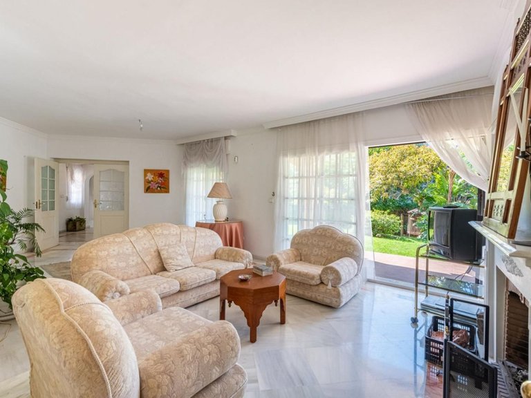 Villa for Sale in Marbella, Malaga 12