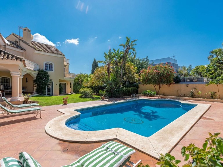 Villa for Sale in Marbella, Malaga 20