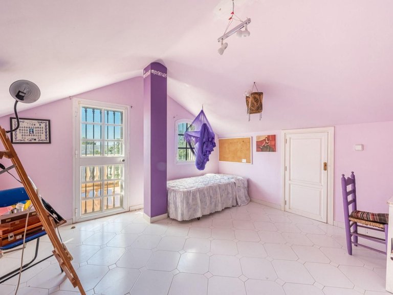 Villa for Sale in Marbella, Malaga 9