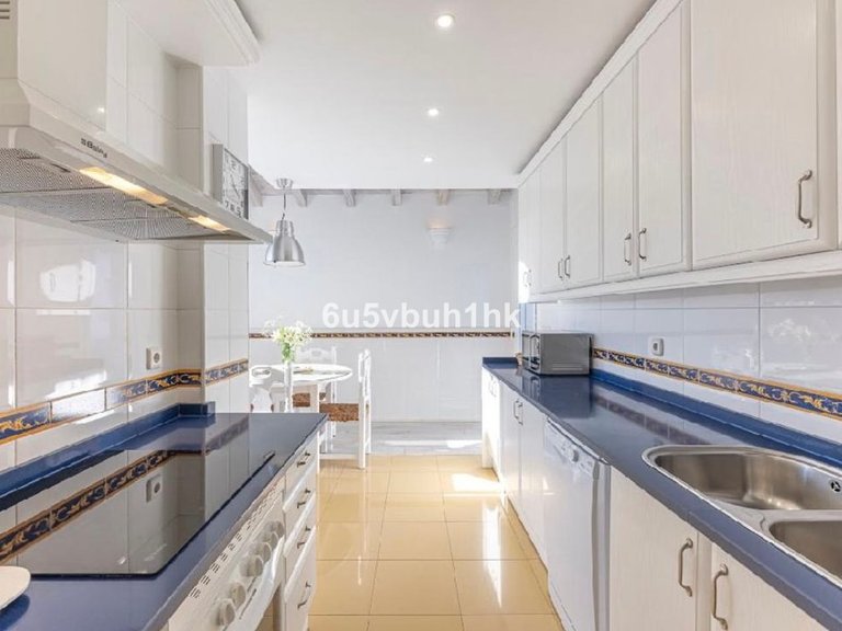 Apartment for Sale in Bahía De Marbella, Malaga 14