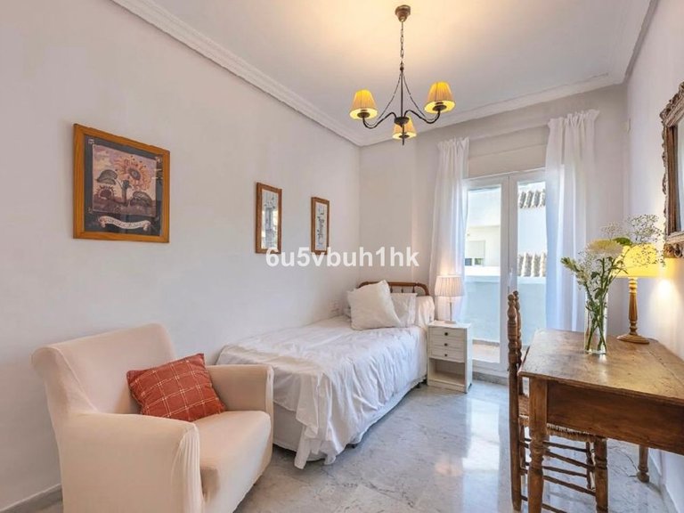 Apartment for Sale in Bahía De Marbella, Malaga 21