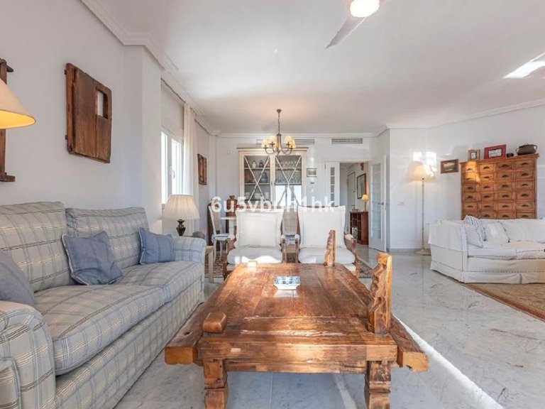 Apartment for Sale in Bahía De Marbella, Malaga 3