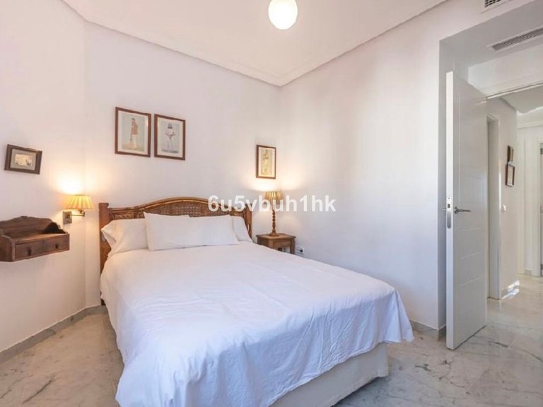 Apartment for Sale in Bahía De Marbella, Malaga 30