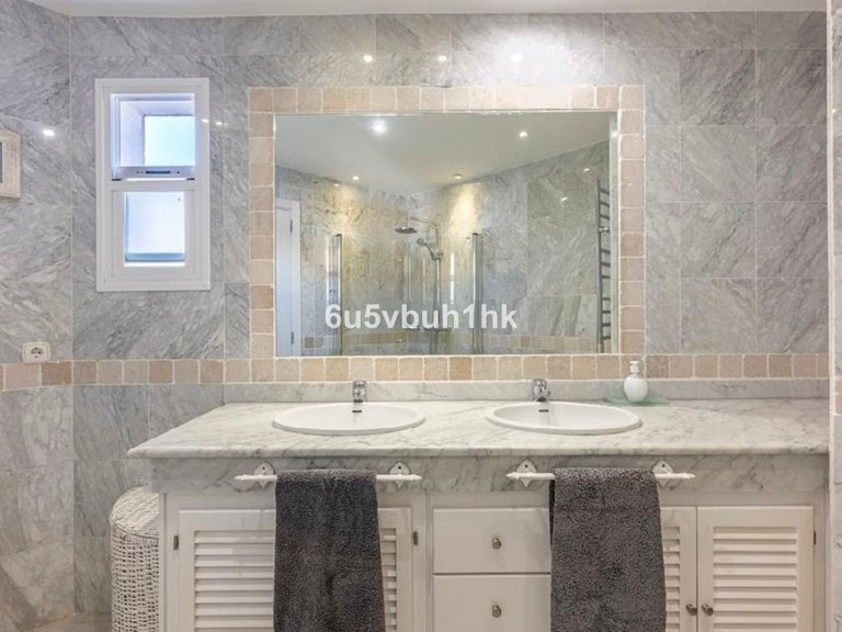 Apartment for Sale in Bahía De Marbella, Malaga 31
